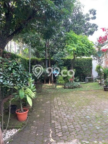 Rumah Luxury Modern Tanpa Renovasi di Supratman Bandung Rumah Luxury Modern Tanpa Renovasi di Supratman Bandung