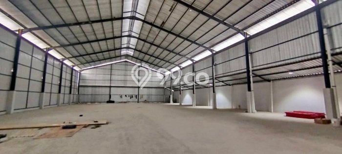 Gudang bagus disewakan di Karawaci Tangerang dengan LB 1538m2 harga sewa terbaik Gudang bagus disewakan di Karawaci Tangerang dengan LB 1538m2 harga sewa terbaik