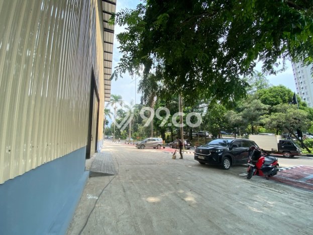 Gudang Disewakan di Area Ramai Kebon Jeruk, Jakarta Barat Gudang Disewakan di Area Ramai Kebon Jeruk, Jakarta Barat