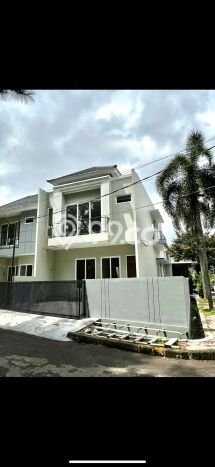 Ready to Use! Luxury House LT 143m2 Desain Modern di Serpong Regency Melati Mas Ready to Use! Luxury House LT 143m2 Desain Modern di Serpong Regency Melati Mas