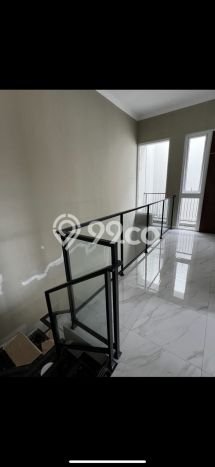 Ready to Use! Luxury House LT 143m2 Desain Modern di Serpong Regency Melati Mas Ready to Use! Luxury House LT 143m2 Desain Modern di Serpong Regency Melati Mas