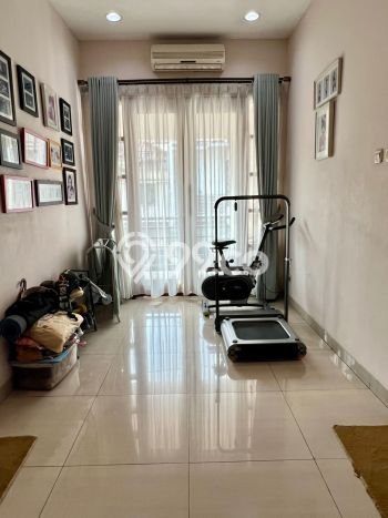 Rumah Mewah LB 240m2 Siap Pakai Desain Elegan di Bintaro, Jakarta Selatan Rumah Mewah LB 240m2 Siap Pakai Desain Elegan di Bintaro, Jakarta Selatan