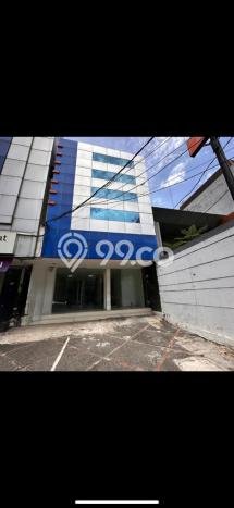 Ruko Disewa di Kebayoran Baru, Jakarta Selatan, LT 180m2 / LB 280m2 Ruko Disewa di Kebayoran Baru, Jakarta Selatan, LT 180m2 / LB 280m2