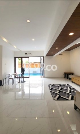 Dijual Rumah Luas Elegan Dengan View Eksklusif di Bintaro, Tangerang Selatan Dijual Rumah Luas Elegan Dengan View Eksklusif di Bintaro, Tangerang Selatan