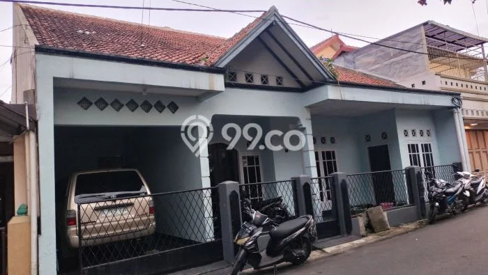 Rumah Modern Cantik 5 Kamar Bisa Langsung Pindah di Cimahi Selatan Rumah Modern Cantik 5 Kamar Bisa Langsung Pindah di Cimahi Selatan