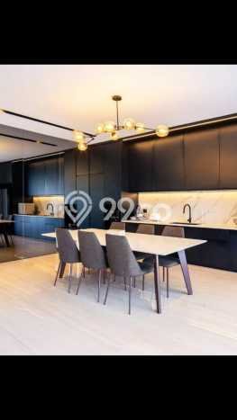 Rumah Mewah LB 400m2 Siap Pakai Desain Elegan di Kota Baru Parahyangan, Bandung Rumah Mewah LB 400m2 Siap Pakai Desain Elegan di Kota Baru Parahyangan, Bandung