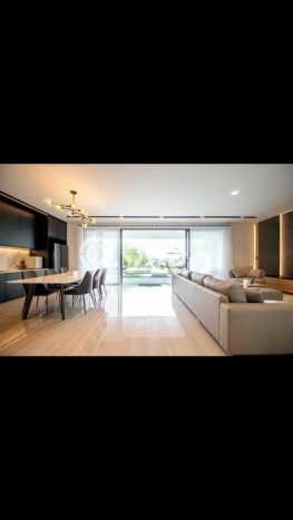 Rumah Mewah LB 400m2 Siap Pakai Desain Elegan di Kota Baru Parahyangan, Bandung Rumah Mewah LB 400m2 Siap Pakai Desain Elegan di Kota Baru Parahyangan, Bandung