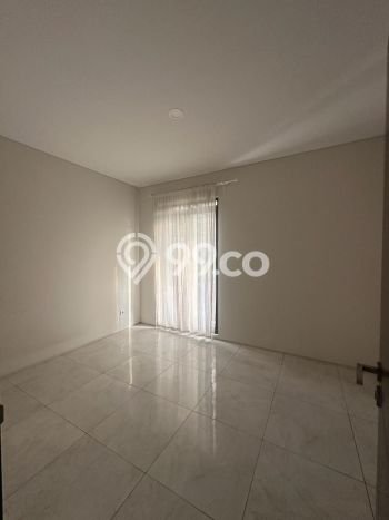 Jarang Ada! Rumah Sewa 3 Kamar Bagus Siap Huni Kota Baru Parahyangan Jarang Ada! Rumah Sewa 3 Kamar Bagus Siap Huni Kota Baru Parahyangan