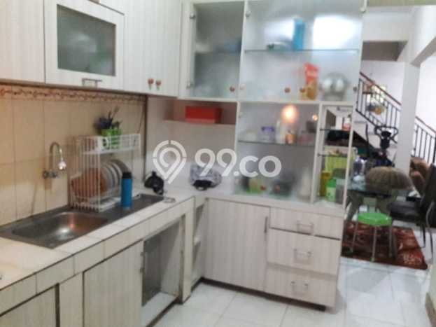 Rumah Strategis Modern Lb 220m2 di Cimahi Utara, Cimahi Rumah Strategis Modern Lb 220m2 di Cimahi Utara, Cimahi