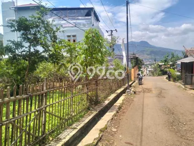 Lahan Strategis di Nagreg Dijual dengan Luas 420m2 Lahan Strategis di Nagreg Dijual dengan Luas 420m2