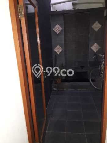 Rumah Strategis Modern Lb 220m2 di Cimahi Utara, Cimahi Rumah Strategis Modern Lb 220m2 di Cimahi Utara, Cimahi