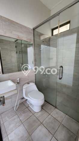 Rumah Disewakan Bandung LT 153m2 LB 220m2 Kawasan Surya Sumantri Rumah Disewakan Bandung LT 153m2 LB 220m2 Kawasan Surya Sumantri