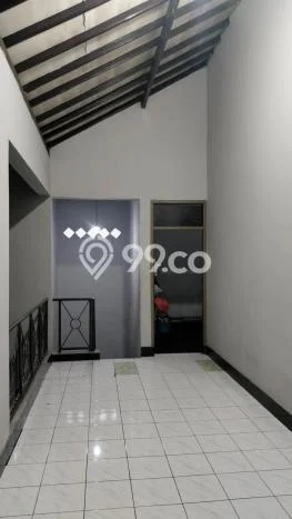 Rumah Modern Cantik 5 Kamar Bisa Langsung Pindah di Cimahi Selatan Rumah Modern Cantik 5 Kamar Bisa Langsung Pindah di Cimahi Selatan
