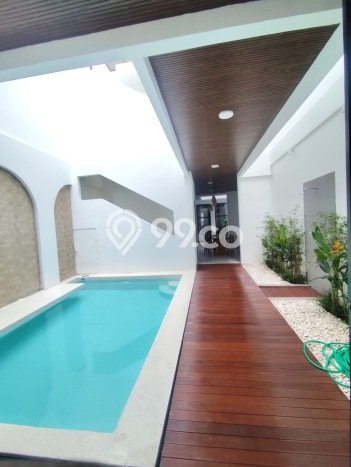 Vila Kawasan , Area 202m2m², Area Nyaman Vila Kawasan , Area 202m2m², Area Nyaman