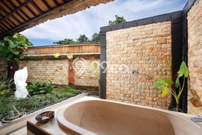 LOKASI STRATEGIS! Vila Kawasan , Luas 3390m2m², Akses ke pusat umum LOKASI STRATEGIS! Vila Kawasan , Luas 3390m2m², Akses ke pusat umum