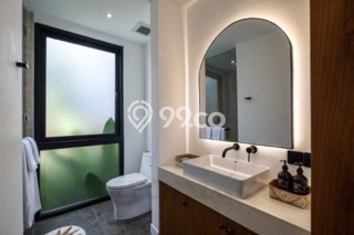 Vila di , Area 250m2m², Lokasi Strategis Vila di , Area 250m2m², Lokasi Strategis