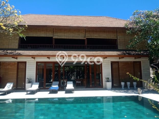Ready to Use! Luxury House LT 758m2 Desain Modern di Seminyak Ready to Use! Luxury House LT 758m2 Desain Modern di Seminyak