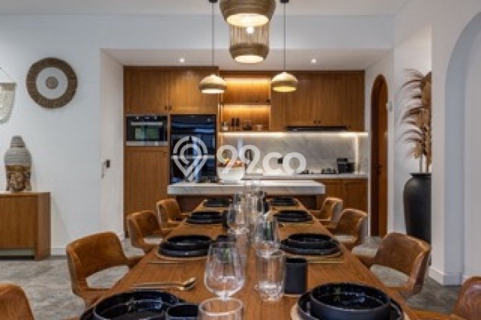 Vila di , Area 250m2m², Lokasi Strategis Vila di , Area 250m2m², Lokasi Strategis