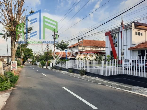 Rumah Strategis , Boyolali, Luas 305m2m² Bangunan 100m2m² Rumah Strategis , Boyolali, Luas 305m2m² Bangunan 100m2m²