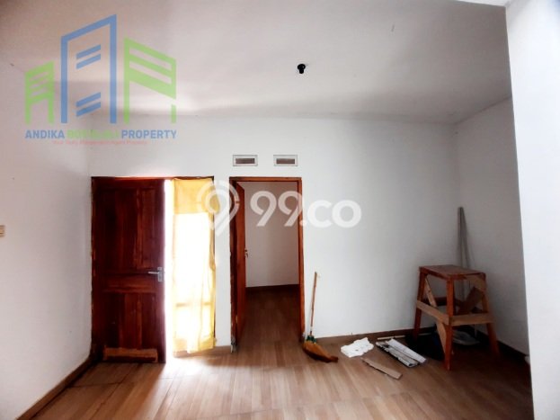 SIAP HUNI! Rumah Asri area Mojosongo, LT 60m2m² LB 40m2m² SIAP HUNI! Rumah Asri area Mojosongo, LT 60m2m² LB 40m2m²