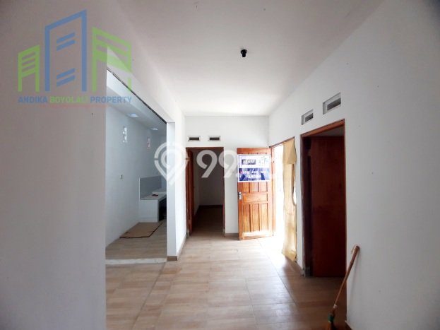 SIAP HUNI! Rumah Asri area Mojosongo, LT 60m2m² LB 40m2m² SIAP HUNI! Rumah Asri area Mojosongo, LT 60m2m² LB 40m2m²