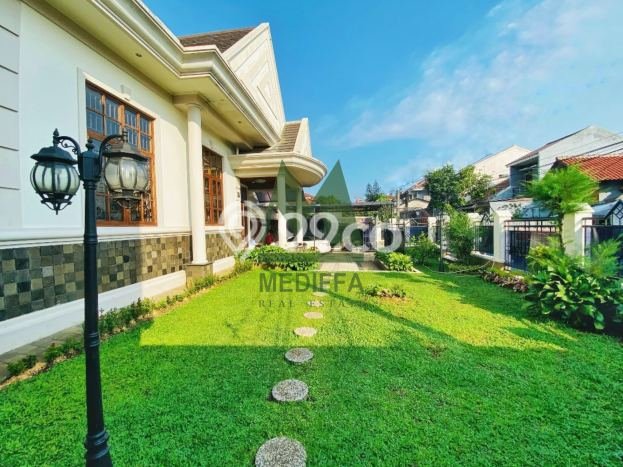 HARGA SPESIAL! Rumah Premium di Jagakarsa, Jakarta Selatan, LT 607m² LB 334m² BISA KPR! HARGA SPESIAL! Rumah Premium di Jagakarsa, Jakarta Selatan, LT 607m² LB 334m² BISA KPR!