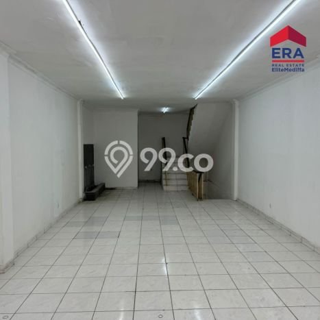 FOR SALE! Ruko di Mampang Prapatan Jakarta Selatan, LT 103m2, LB 180m2 FOR SALE! Ruko di Mampang Prapatan Jakarta Selatan, LT 103m2, LB 180m2