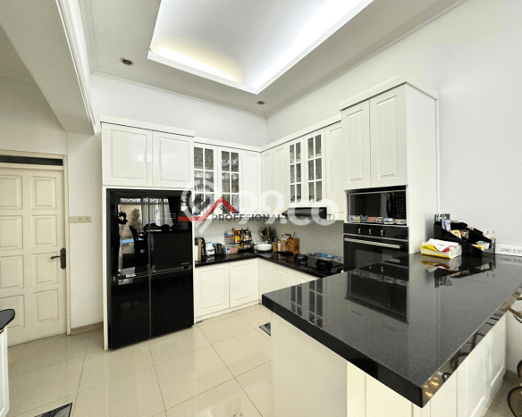 Dijual Rumah Luas Megah Dengan View Eksklusif di Lebak Bulus, Jakarta Selatan Dijual Rumah Luas Megah Dengan View Eksklusif di Lebak Bulus, Jakarta Selatan