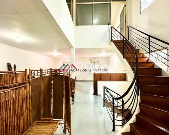 Jual Rumah Mewah Elegan Dengan View Eksklusif di Kemang, Jakarta Selatan Jual Rumah Mewah Elegan Dengan View Eksklusif di Kemang, Jakarta Selatan