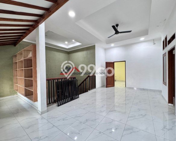 Rumah Mewah Dijual LT 240m2 di Cinere, Depok Rumah Mewah Dijual LT 240m2 di Cinere, Depok