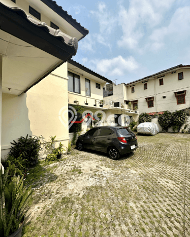 Rumah Mewah LB 500m2 Siap Pakai Desain Elegan di Setiabudi, Jakarta Selatan Rumah Mewah LB 500m2 Siap Pakai Desain Elegan di Setiabudi, Jakarta Selatan