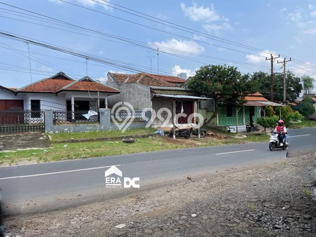 Rumah Modern area Bandar, Batang, Luas 445m² Bangunan 200m² Rumah Modern area Bandar, Batang, Luas 445m² Bangunan 200m²