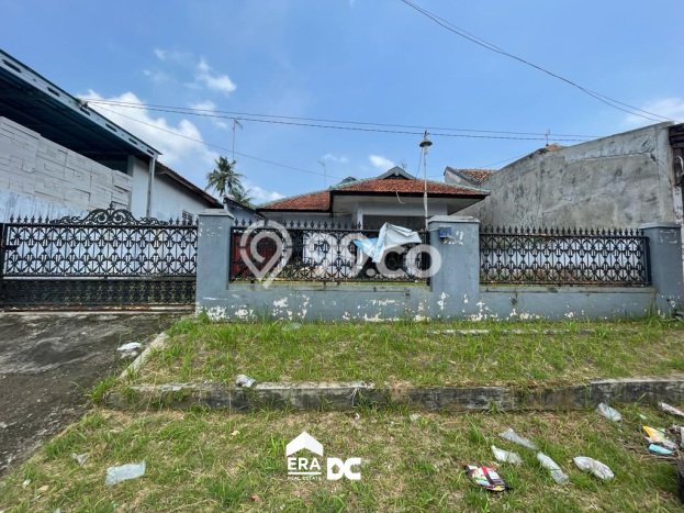 Rumah Modern area Bandar, Batang, Luas 445m² Bangunan 200m² Rumah Modern area Bandar, Batang, Luas 445m² Bangunan 200m²