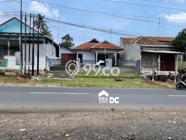 Rumah Modern area Bandar, Batang, Luas 445m² Bangunan 200m² Rumah Modern area Bandar, Batang, Luas 445m² Bangunan 200m²