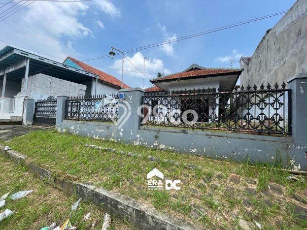 Rumah Modern area Bandar, Batang, Luas 445m² Bangunan 200m² Rumah Modern area Bandar, Batang, Luas 445m² Bangunan 200m²