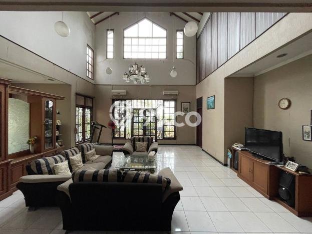 DREAM HOME! Rumah area Candisari, 3 KT, Bebas Banjir, LT 392m² LB 380m² DREAM HOME! Rumah area Candisari, 3 KT, Bebas Banjir, LT 392m² LB 380m²