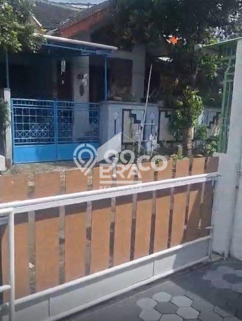 Lokasi strategis! Rumah siap pakai dikontrakkan di Tingkir LB 140m2 Lokasi strategis! Rumah siap pakai dikontrakkan di Tingkir LB 140m2
