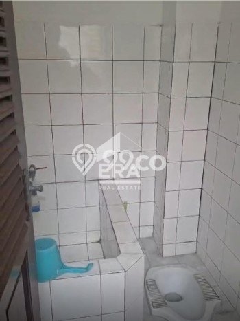 Lokasi strategis! Rumah siap pakai dikontrakkan di Tingkir LB 140m2 Lokasi strategis! Rumah siap pakai dikontrakkan di Tingkir LB 140m2