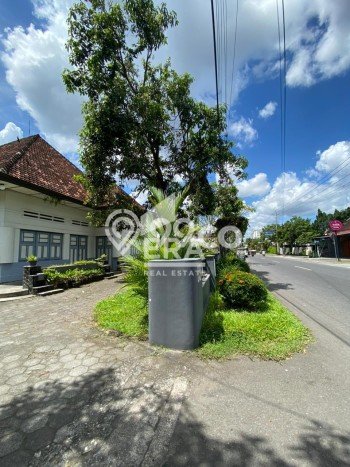 Hunian Mewah Siap Huni LT 1547m2 di Mantrijeron, Yogyakarta Hunian Mewah Siap Huni LT 1547m2 di Mantrijeron, Yogyakarta