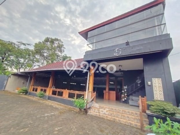 Dijual Komersial di Ungaran Barat Semarang LT 600m2 / LB 400m2 Dijual Komersial di Ungaran Barat Semarang LT 600m2 / LB 400m2