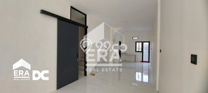 LOKASI STRATEGIS! Ruko Disewakan di Semarang Barat, Luas 230m², Lokasi Niaga LOKASI STRATEGIS! Ruko Disewakan di Semarang Barat, Luas 230m², Lokasi Niaga