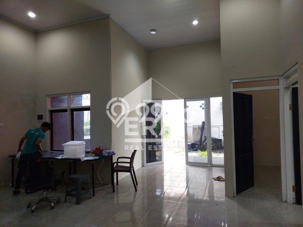 Ruko Bagus LT 176m2 LB 150m2 Dijual di Pedurungan Semarang Ruko Bagus LT 176m2 LB 150m2 Dijual di Pedurungan Semarang