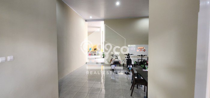 Ruko Bagus LT 176m2 LB 150m2 Dijual di Pedurungan Semarang Ruko Bagus LT 176m2 LB 150m2 Dijual di Pedurungan Semarang