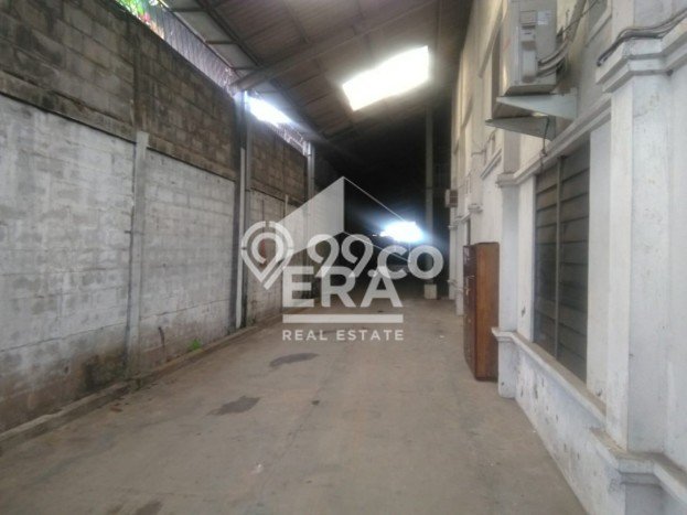 Lokasi Strategis! Dijual Gudang Bisnis di Ngaliyan, Semarang Kondisi Bagus Lokasi Strategis! Dijual Gudang Bisnis di Ngaliyan, Semarang Kondisi Bagus