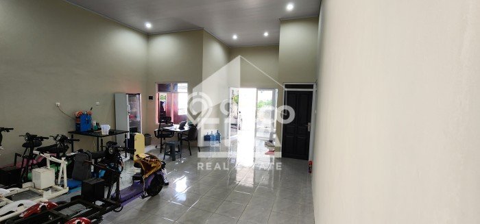 Ruko Bagus LT 176m2 LB 150m2 Dijual di Pedurungan Semarang Ruko Bagus LT 176m2 LB 150m2 Dijual di Pedurungan Semarang