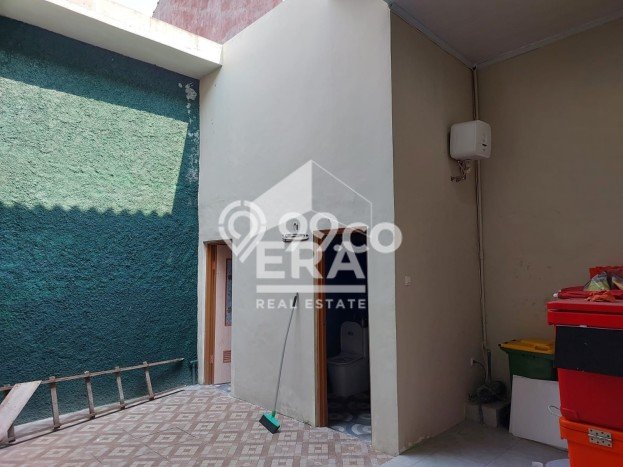 Ruko Bagus LT 176m2 LB 150m2 Dijual di Pedurungan Semarang Ruko Bagus LT 176m2 LB 150m2 Dijual di Pedurungan Semarang