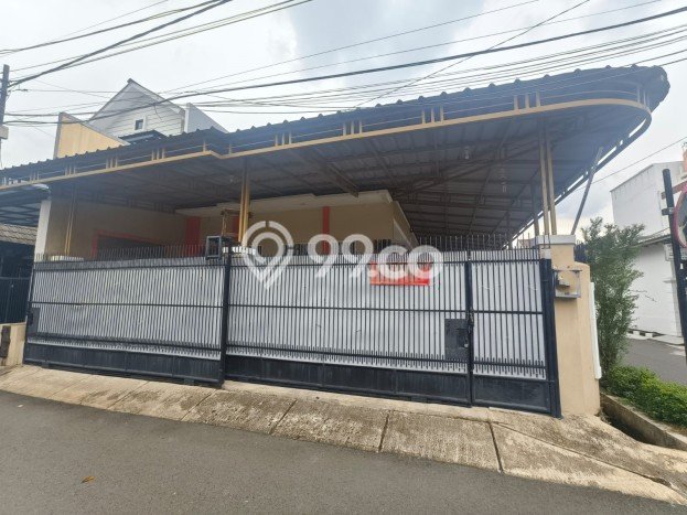 For Sale! Luxury House LT 170m2 Desain Modern di Klender For Sale! Luxury House LT 170m2 Desain Modern di Klender