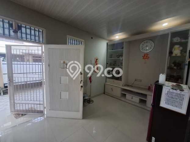 For Sale! Luxury House LT 170m2 Desain Modern di Klender For Sale! Luxury House LT 170m2 Desain Modern di Klender