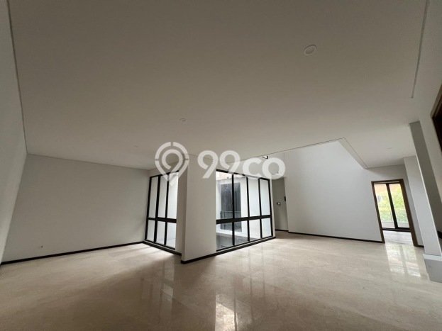 Rumah Mewah LB 393m2 Siap Pakai Desain Elegan di BSD City, Tangerang Rumah Mewah LB 393m2 Siap Pakai Desain Elegan di BSD City, Tangerang