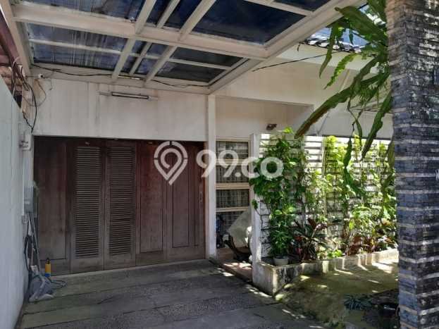 For Sale! Luxury House LT 200m2 Desain Elegan di BSD Nusaloka For Sale! Luxury House LT 200m2 Desain Elegan di BSD Nusaloka